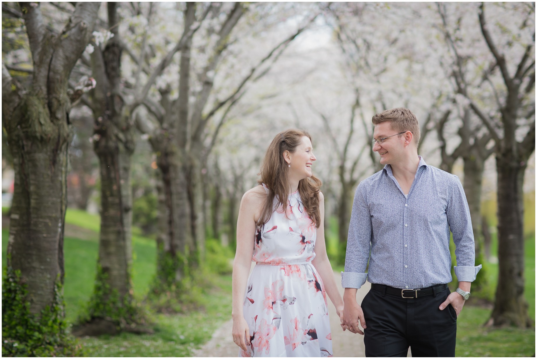 spencer smith park burlington engagement shoot_0004