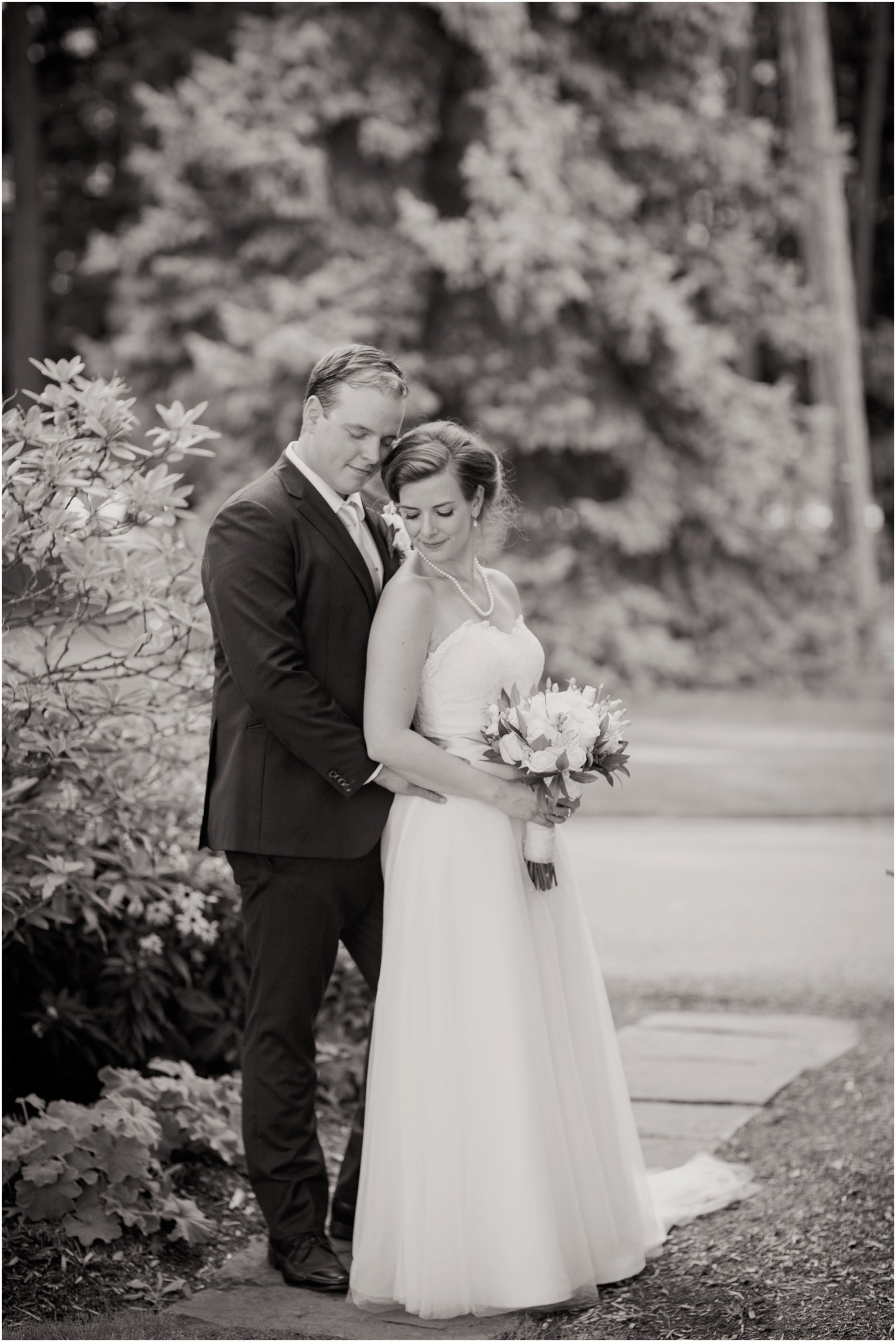 Toronto Hunt Club Wedding classic bride and groom portrait